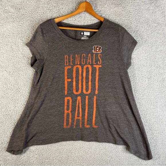 Cincinnati Bengals Womens V-Neck T-Shirt Medium Flares at Bottom - Picture 1 of 3